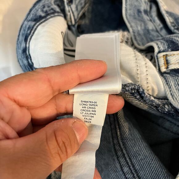 Gap High Rise Crossover Barrel Jeans Size 27 Light Wash Cotton Blend - Picture 8 of 8